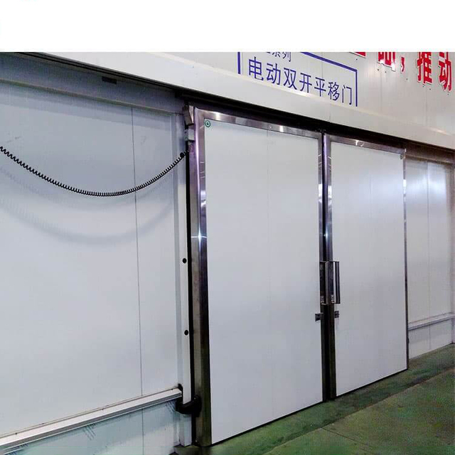 Two leafs automatic sliding door